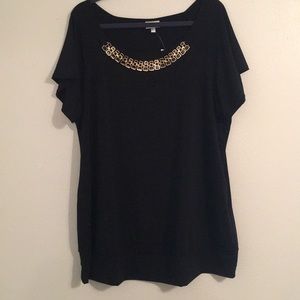 Avenue Top size 22/24 NWT